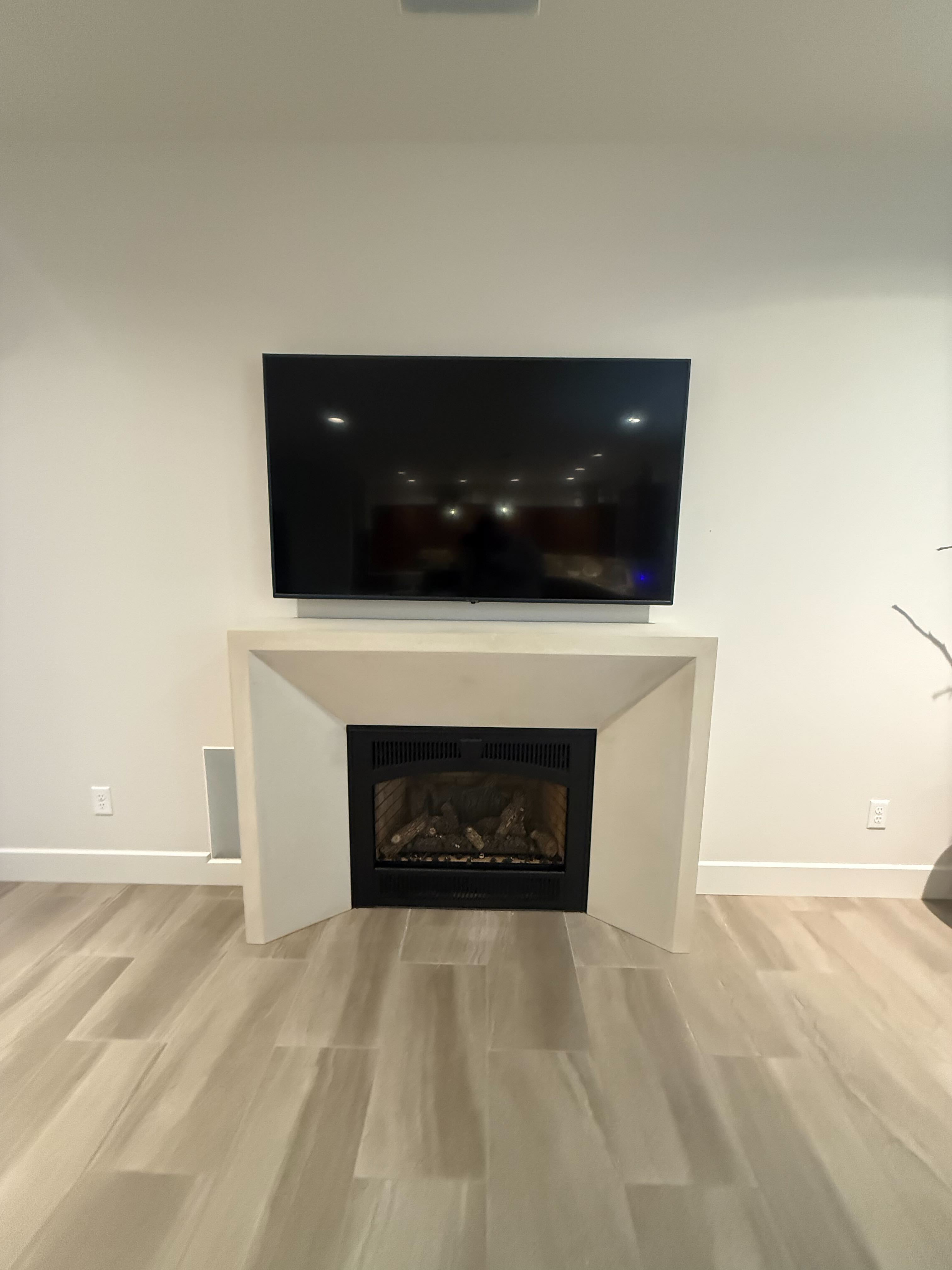 Vienna Cast Limestone Surround